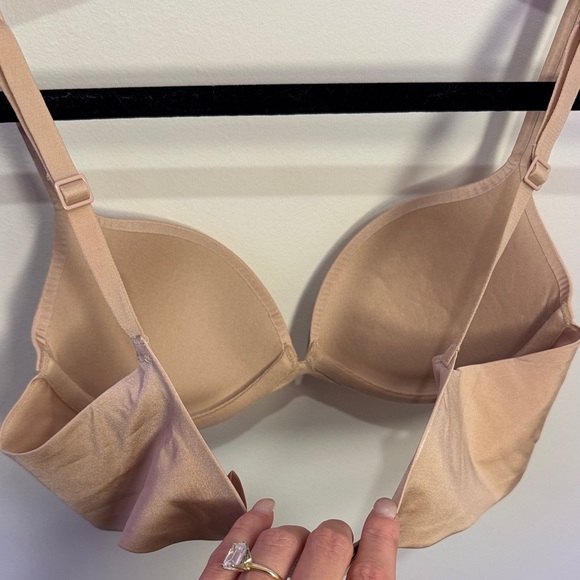 NEW! SKIMS PUSH UP BRA - Picture 3 of 3